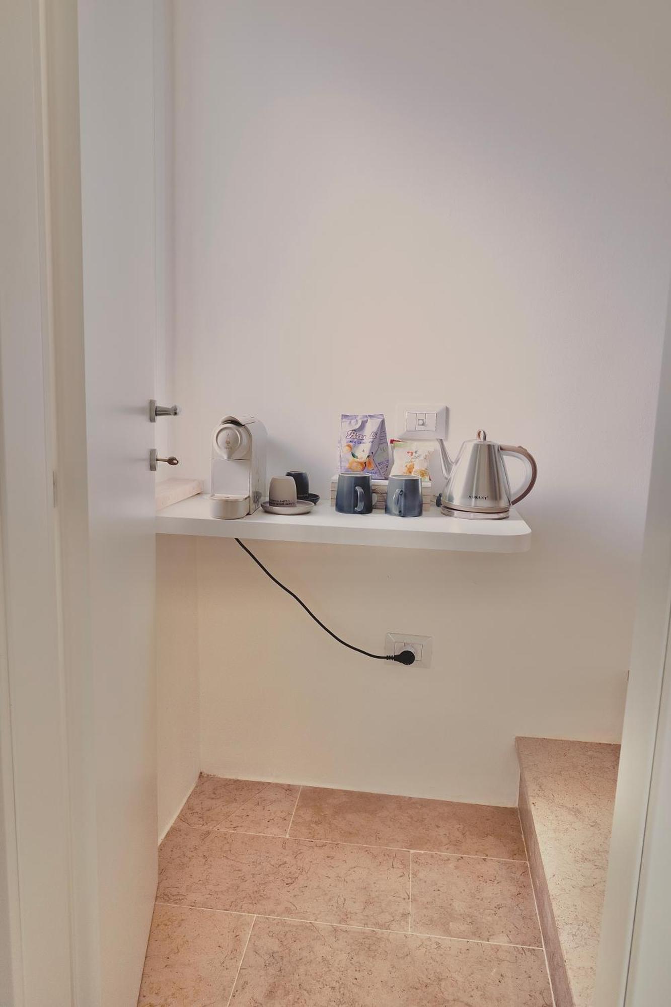 18Zero2 Luxury Rooms 바리 외부 사진